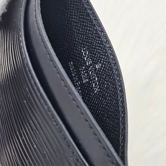 Louis Vuitton  Black Epi Compact Cardholder - Picture 9 of 13